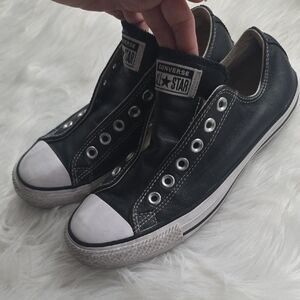 Converse Black and White Low-Top Leather  Slip-On Sneakers Size 8